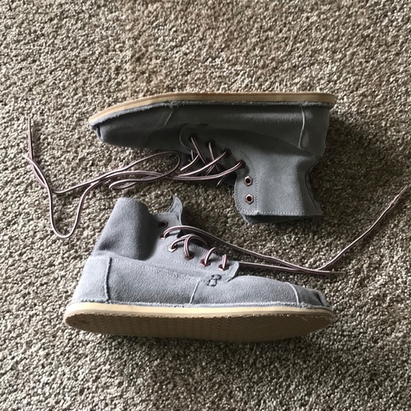 Toms Shoes - Suede Toms Ankle Boots